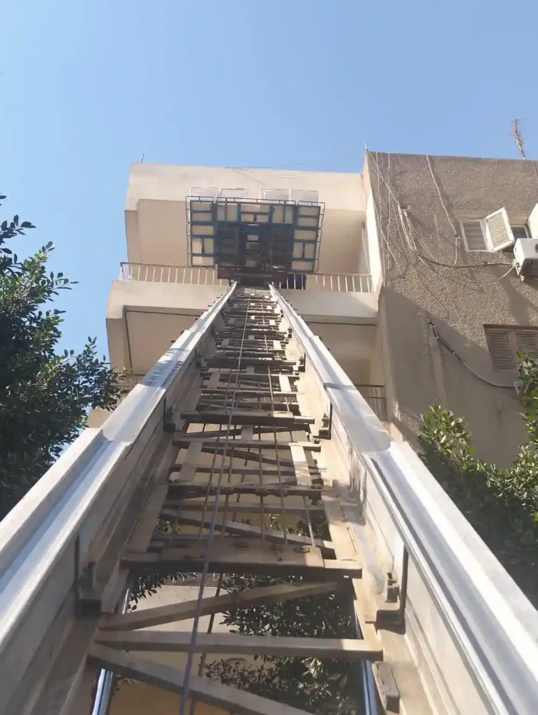 ونش رفع اثاث من افضل شركات نقل الاثاث باكتوبر